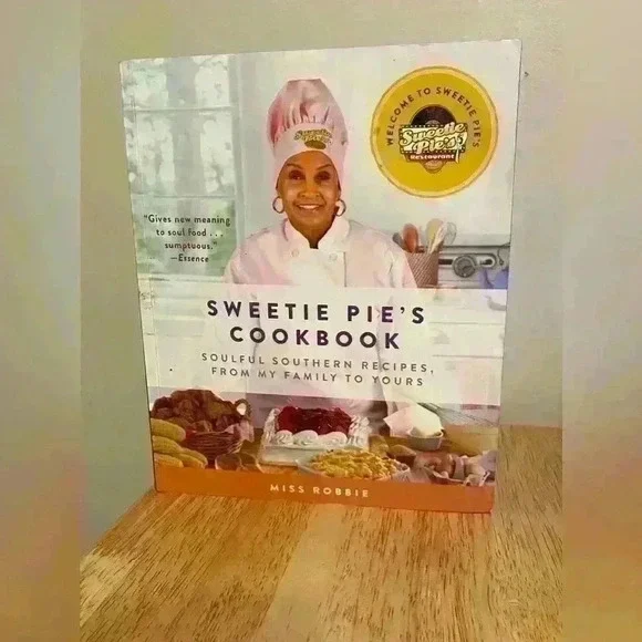 Sweetie Pie’s Cookbook Soul Food - Picture 1 of 3